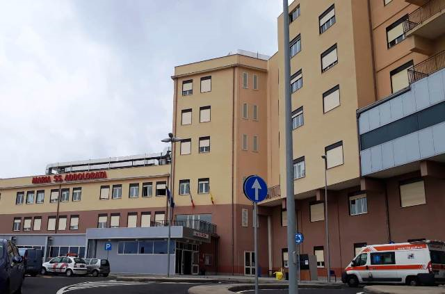 Test positivo al Covid-19 per 2 infermieri "asintomatici" dell’Ospedale di Biancavilla